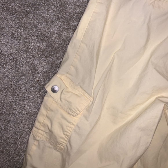 Counterparts Yellow Short Pants size 4P - Picture 7 of 7